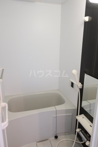 13/30 浴室