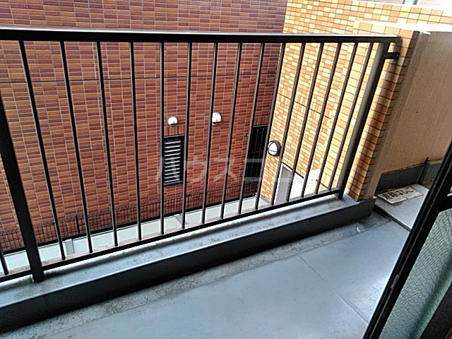 18/24 バルコニー