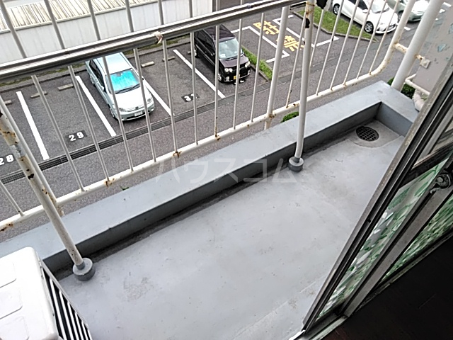 23/30 バルコニー