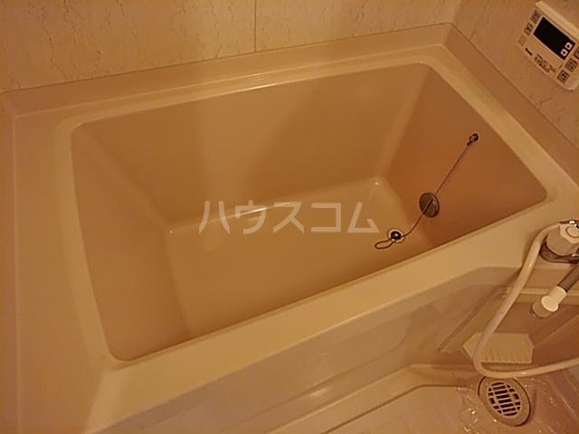 13/30 浴室