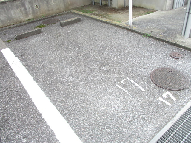 3/4 駐車場