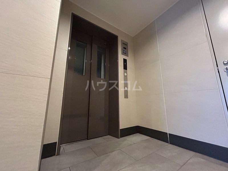 15/26 エントランス