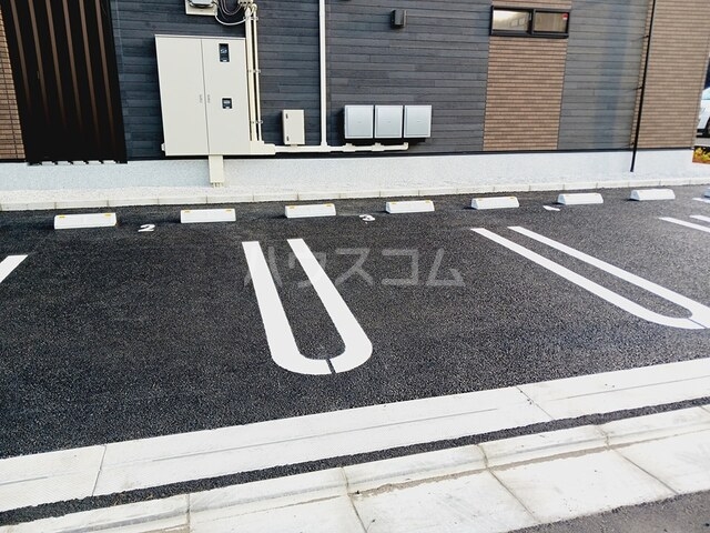 16/23 駐車場