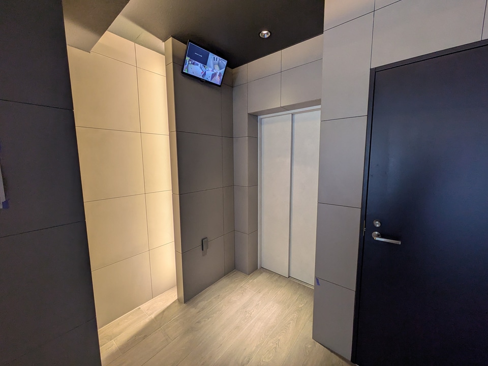 14/17 エントランス