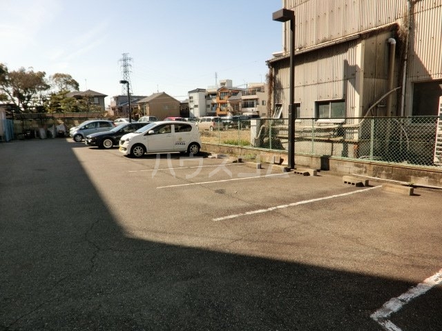 3/5 駐車場