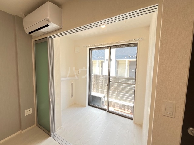 15/18 バルコニー