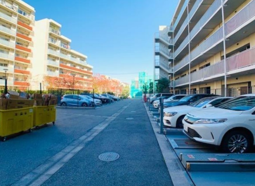 22/30 駐車場