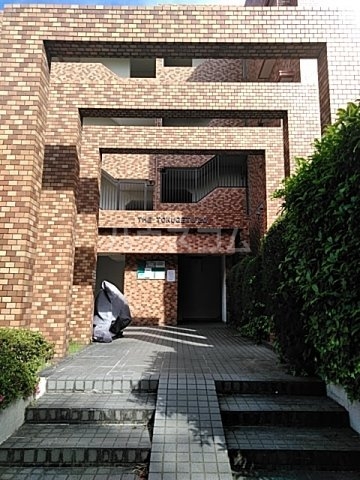 28/30 エントランス