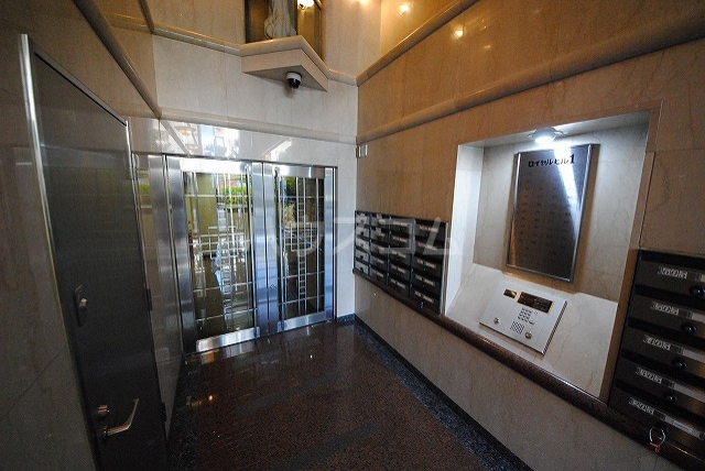 29/30 エントランス