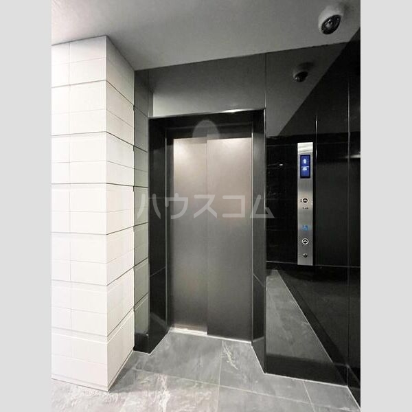 22/29 エントランス