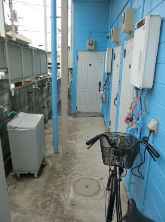 14/20 エントランス