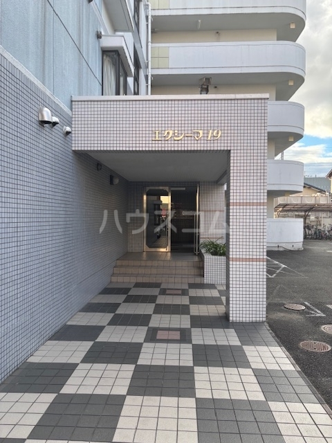 3/8 エントランス