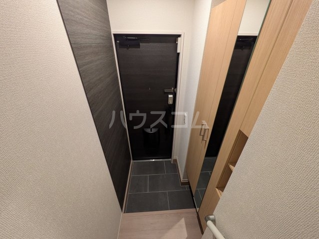 17/30 玄関