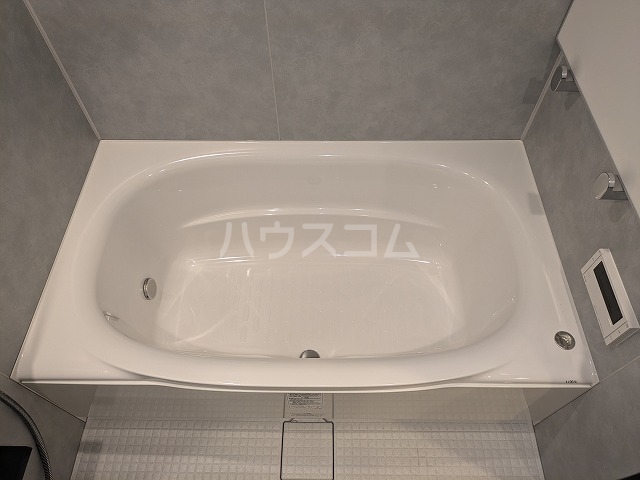 13/30 浴室