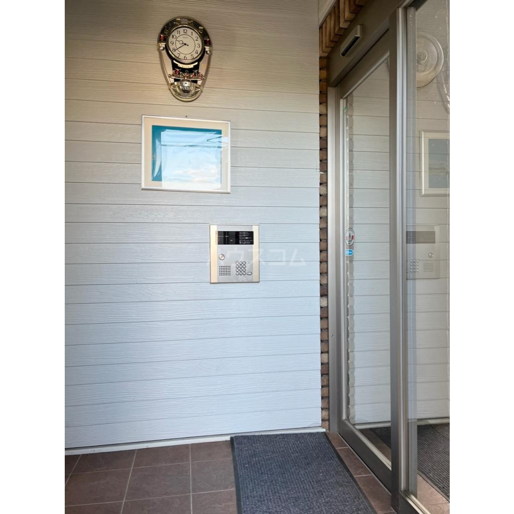 14/23 エントランス