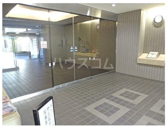 16/20 エントランス