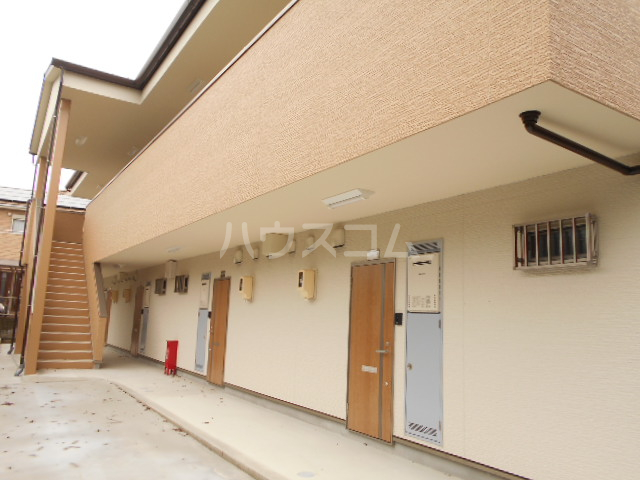 25/30 エントランス