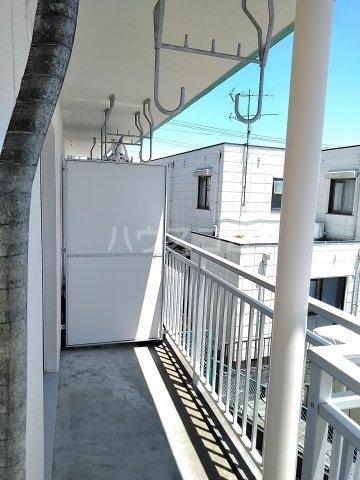 17/27 バルコニー