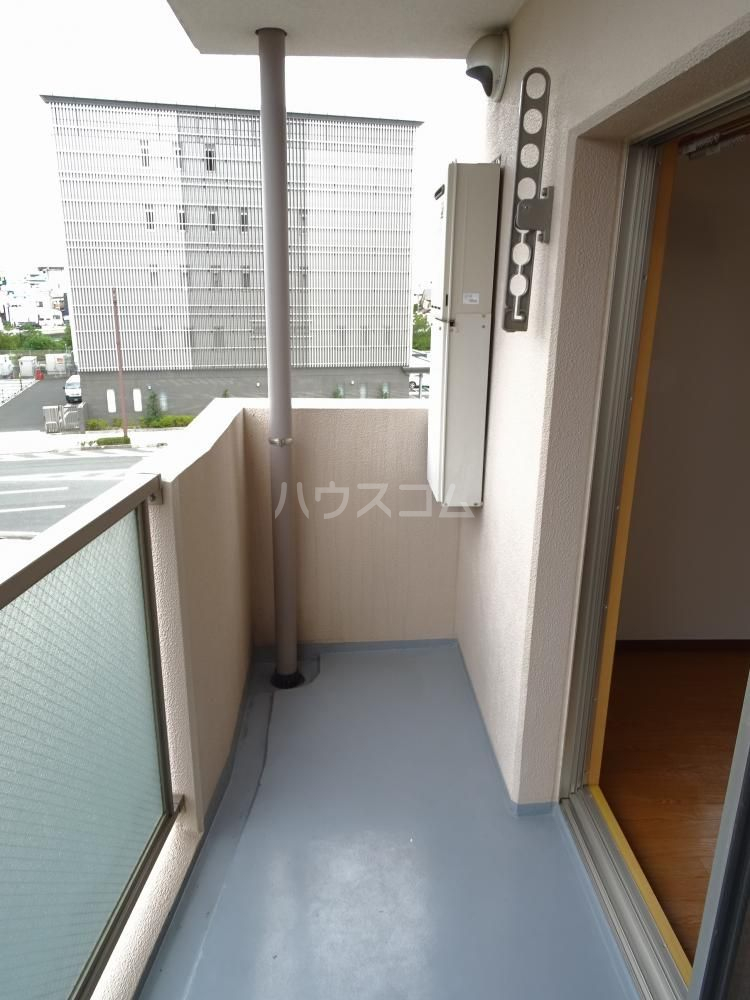 13/19 バルコニー