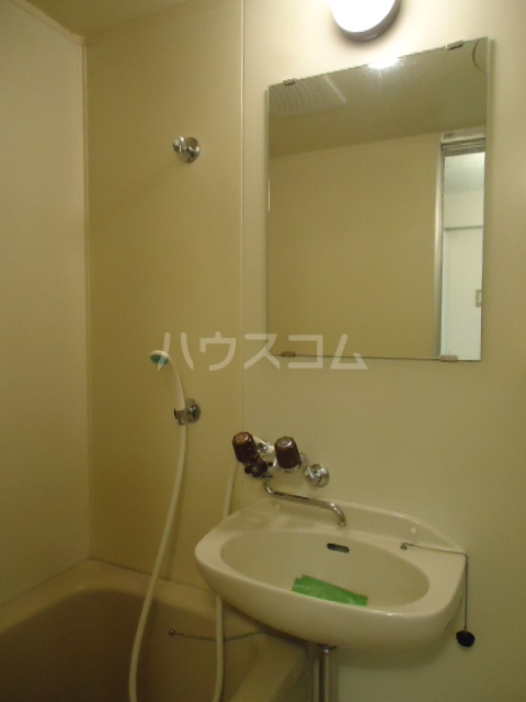 13/28 洗面