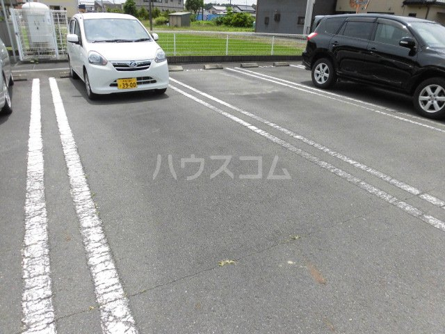 17/23 駐車場