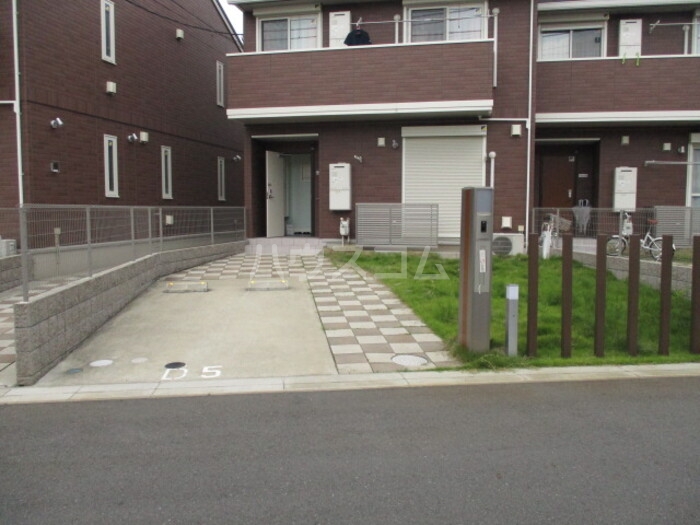 13/13 エントランス