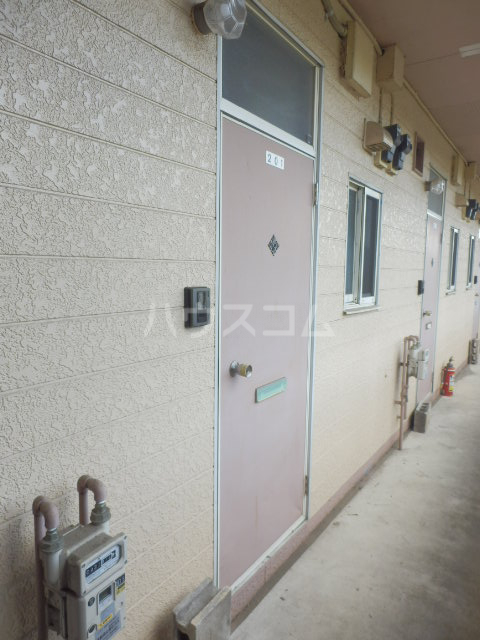 21/29 エントランス