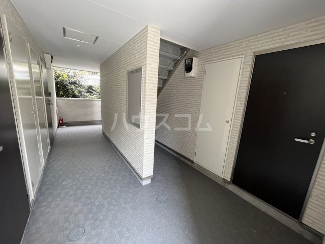 29/30 エントランス