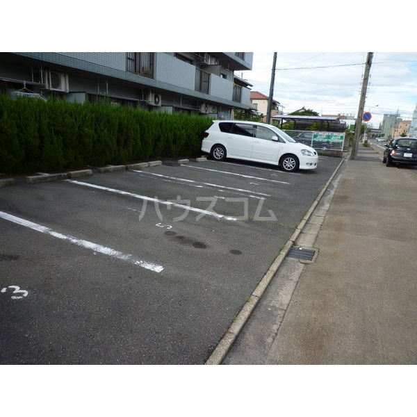 24/30 駐車場