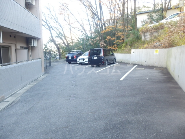 21/25 駐車場