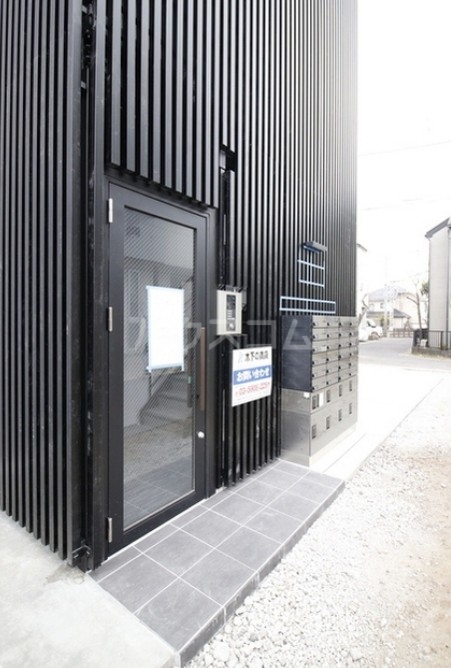 22/30 エントランス