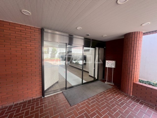 29/30 エントランス