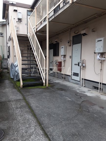 14/16 エントランス