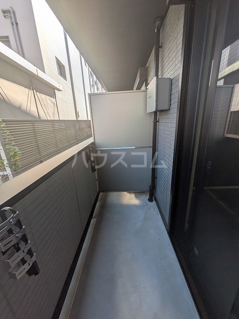 20/30 バルコニー