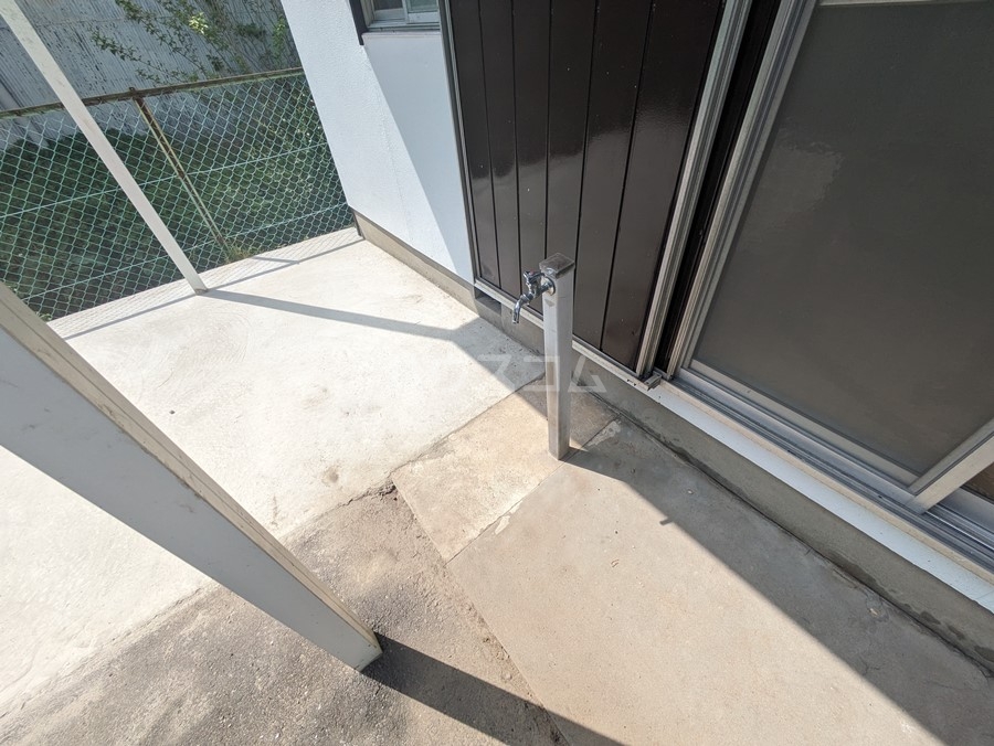 17/28 バルコニー