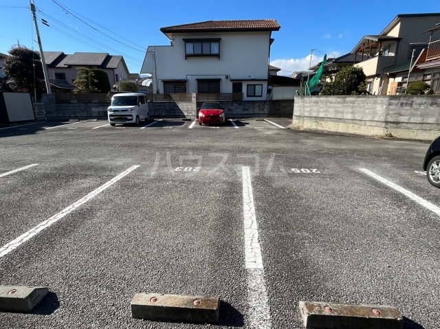 18/20 駐車場