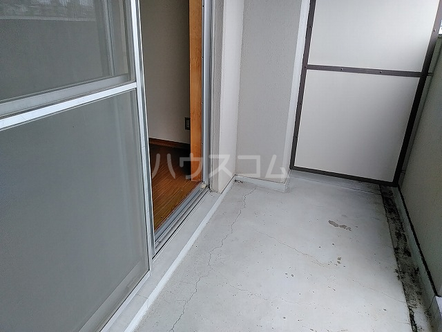 13/23 バルコニー