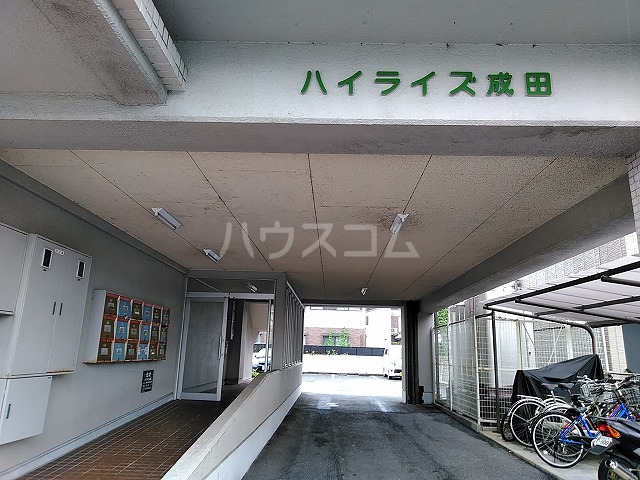 19/23 エントランス