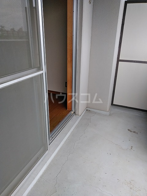 14/23 バルコニー