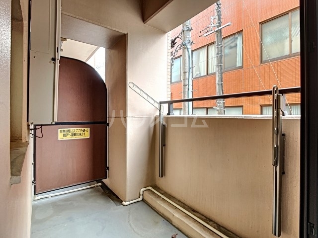 15/26 バルコニー