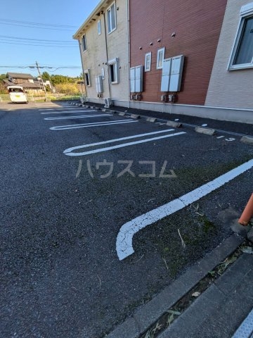 28/30 駐車場