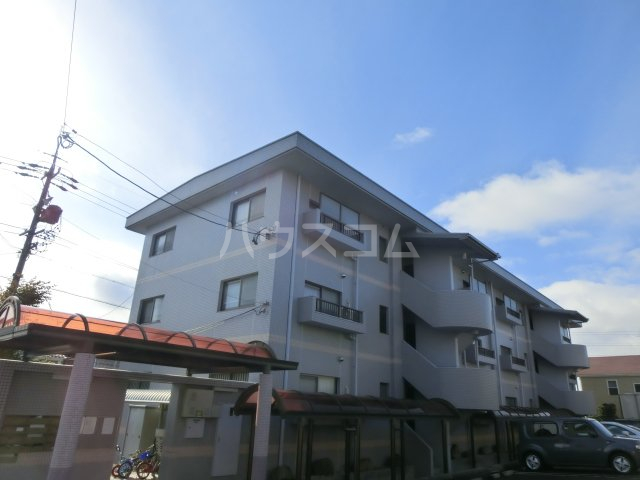 21/29 エントランス