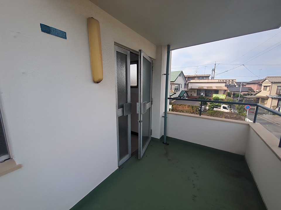 16/18 エントランス