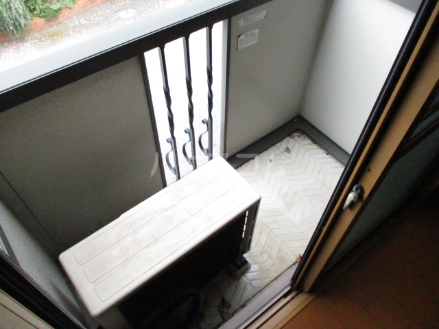 22/27 バルコニー