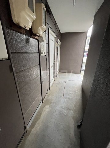 22/30 エントランス