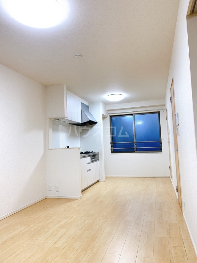 18/28 バルコニー