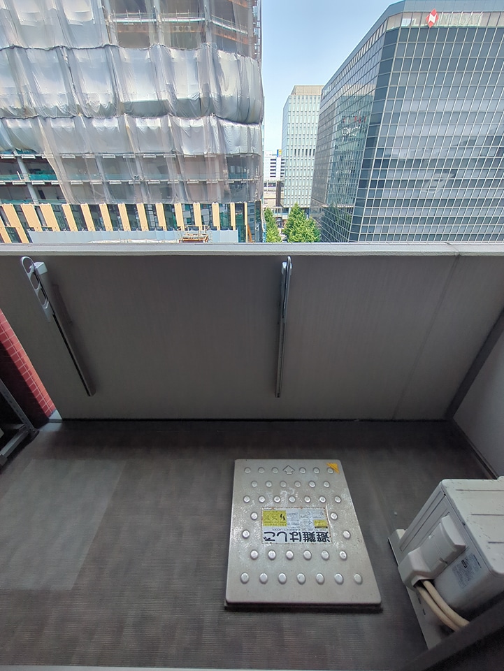 17/27 バルコニー