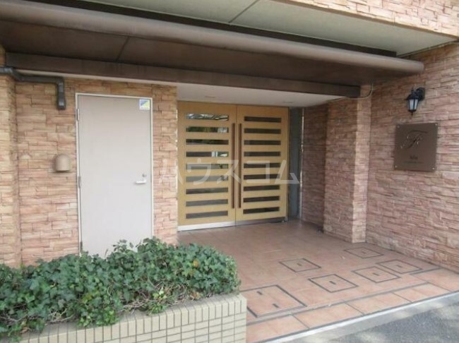 17/21 エントランス