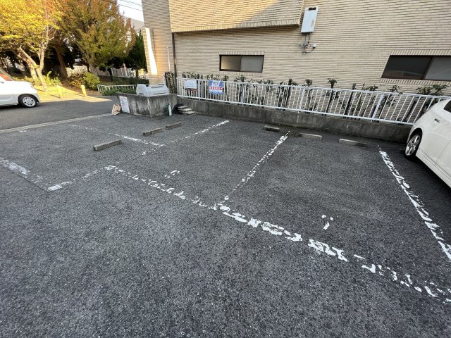 19/26 駐車場