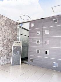 16/26 エントランス